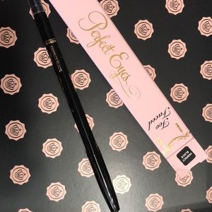 Too faced eyeliner